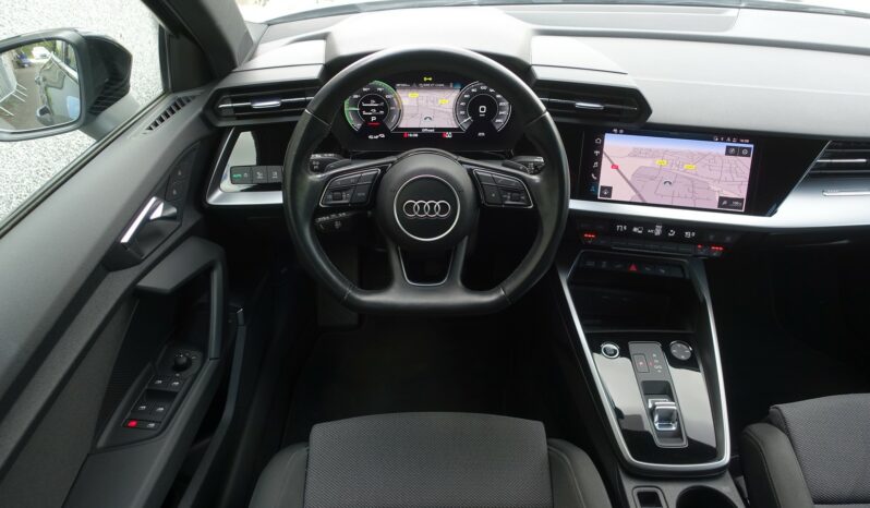 AUDI A3 SPORTBACK 45 COMPETITION TFSI E TRON S-TRONIC 245 CH HYBRIDE RECHARGEABLE  S-LINE complet