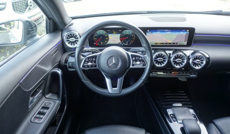 MERCEDES CLASSE A 200 E 7G-DCT 163 CH AMG-LINE complet
