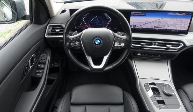 BMW 320 E TOURING HYBRIDE RECHARGEABLE 204 CH complet
