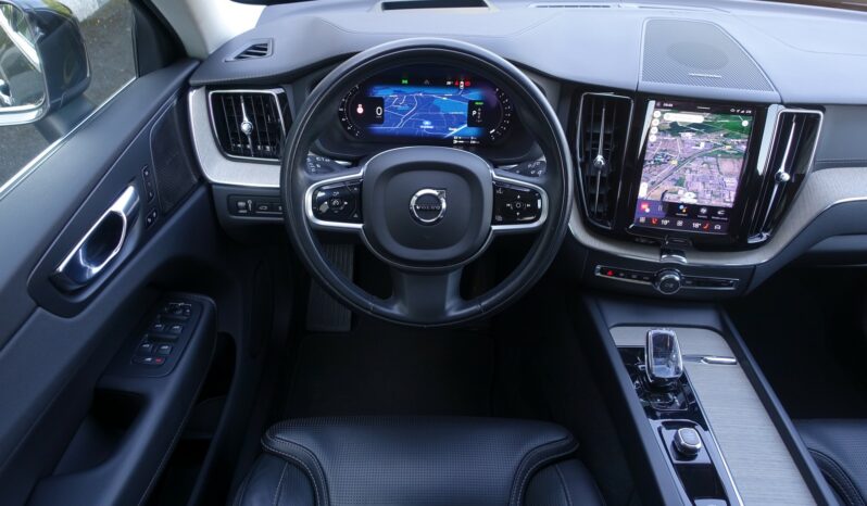 VOLVO XC 60 T8 AWD HYBRIDE RECHARGEABLE GEARTRONIC 390 CH  INSCRIPTION complet