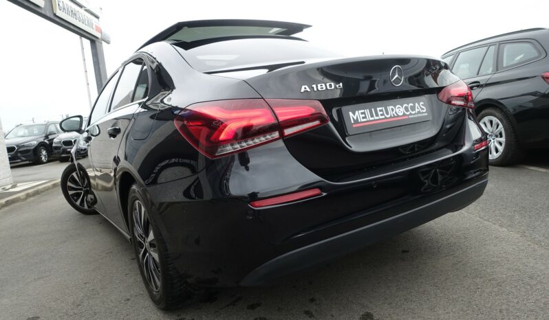 MERCEDES CLASSE A BERLINE 180d DCT complet
