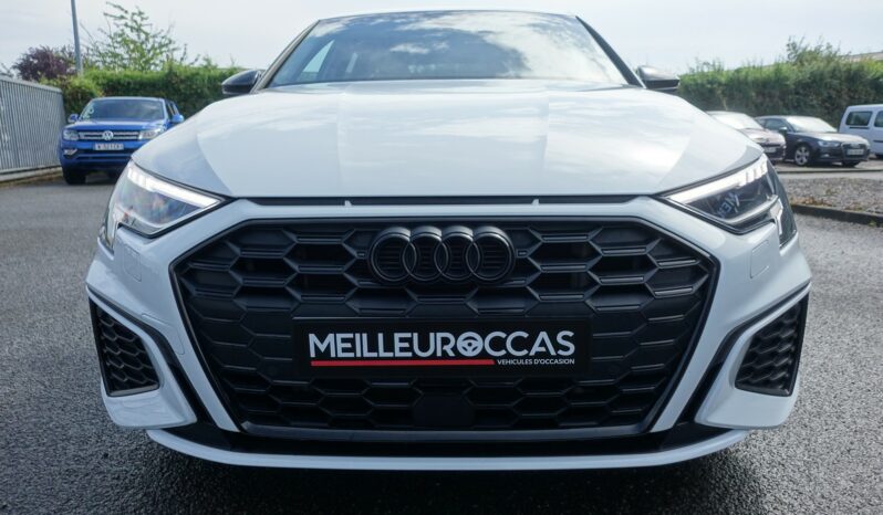 AUDI A3 SPORTBACK 45 COMPETITION TFSI E TRON S-TRONIC 245 CH HYBRIDE RECHARGEABLE  S-LINE complet