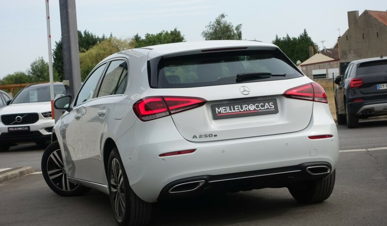 MERCEDES CLASSE A 250 E 8G-DCT 218 CH HYBRIDE RECHARGEABLE complet