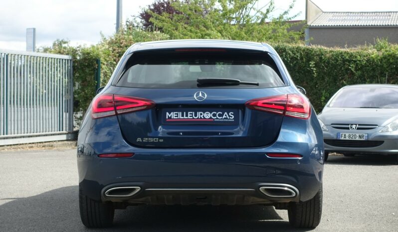 MERCEDES CLASSE A 250 E 8G-DCT 218 CH HYBRIDE RECHARGEABLE complet