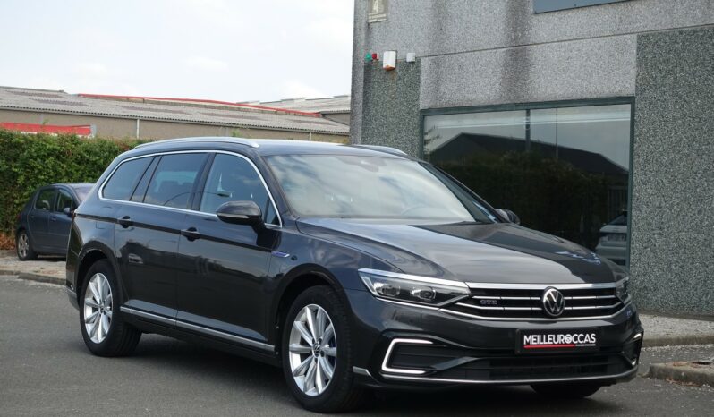 VOLKSWAGEN PASSAT SW 218 CH GTE HYBRIDE RECHARGEABLE DSG complet