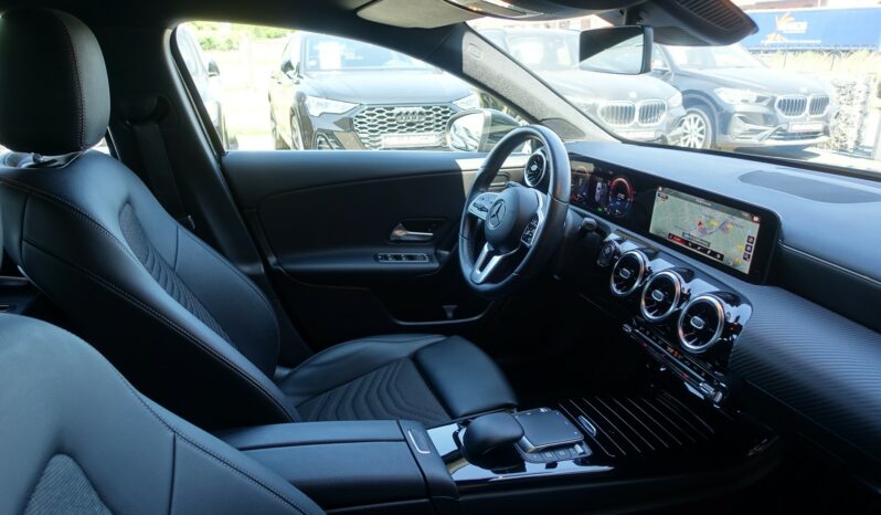 MERCEDES CLASSE A 250 E 8G-DCT 218 CH HYBRIDE RECHARGEABLE complet