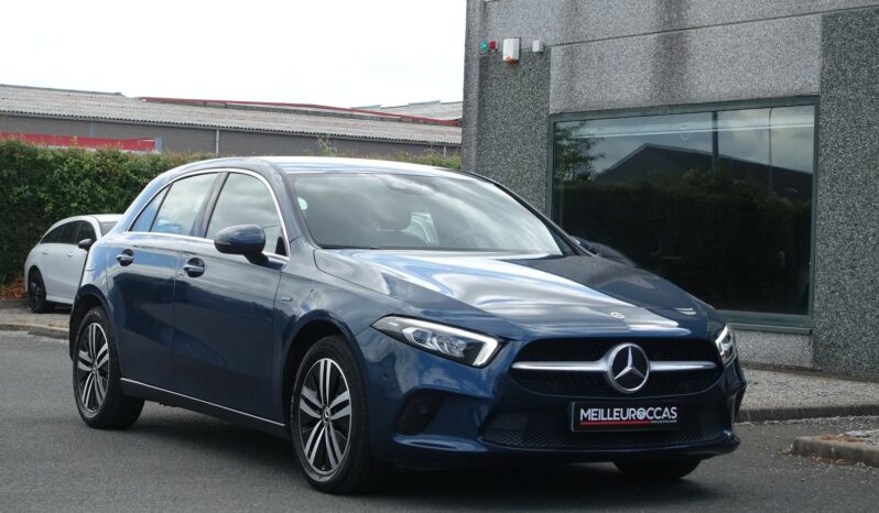 MERCEDES CLASSE A 250 E 8G-DCT 218 CH HYBRIDE RECHARGEABLE complet