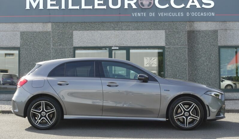 MERCEDES CLASSE A 250 E EQ POWER HYBRIDE 8G-DCT AMG-LINE complet