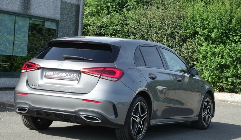 MERCEDES CLASSE A 250 E EQ POWER HYBRIDE 8G-DCT AMG-LINE complet
