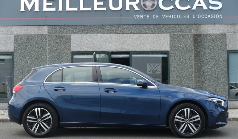 MERCEDES CLASSE A 250 E 8G-DCT 218 CH HYBRIDE RECHARGEABLE complet