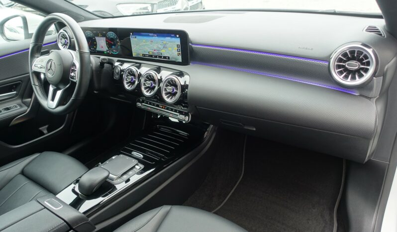 MERCEDES CLASSE A 250 E 8G-DCT 218 CH HYBRIDE RECHARGEABLE complet