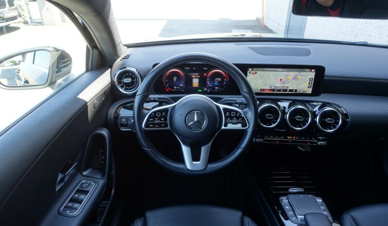 MERCEDES CLASSE A 250 E 8G-DCT 218 CH HYBRIDE RECHARGEABLE complet