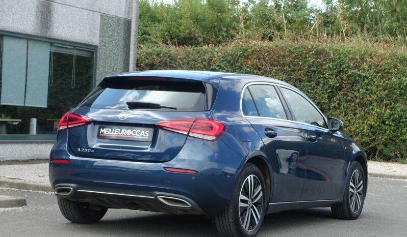 MERCEDES CLASSE A 250 E 8G-DCT 218 CH HYBRIDE RECHARGEABLE complet