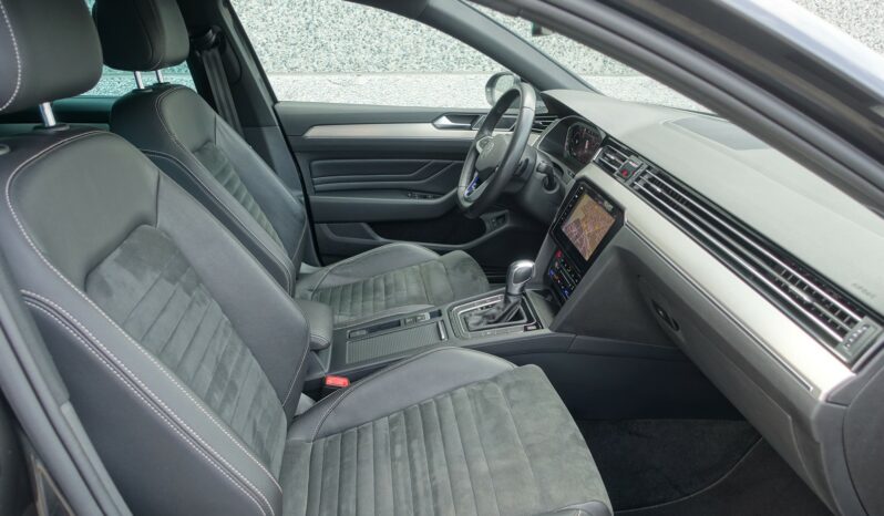 VOLKSWAGEN PASSAT SW 218 CH GTE HYBRIDE RECHARGEABLE DSG complet