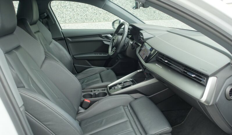 AUDI A3 SPORTBACK 40 TFSI E TRON S-TRONIC 204 CH HYBRIDE RECHARGEABLE complet