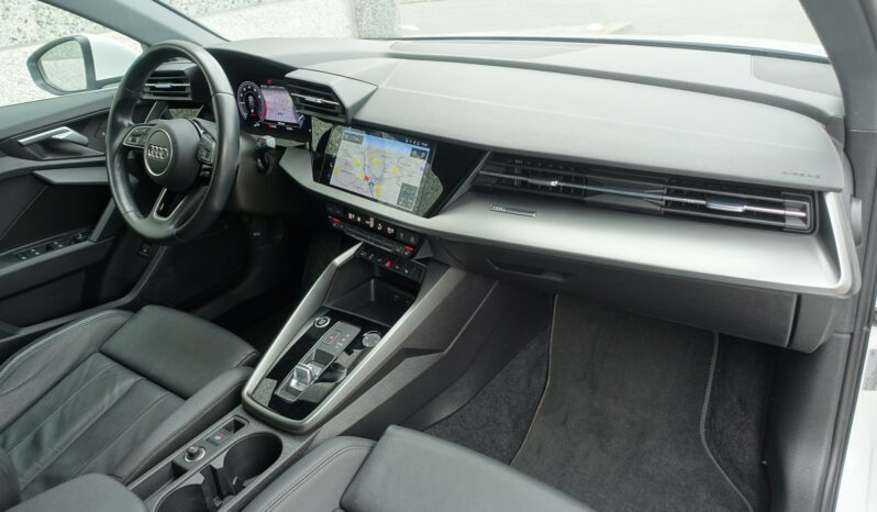 AUDI A3 SPORTBACK 40 TFSI E TRON S-TRONIC 204 CH HYBRIDE RECHARGEABLE complet