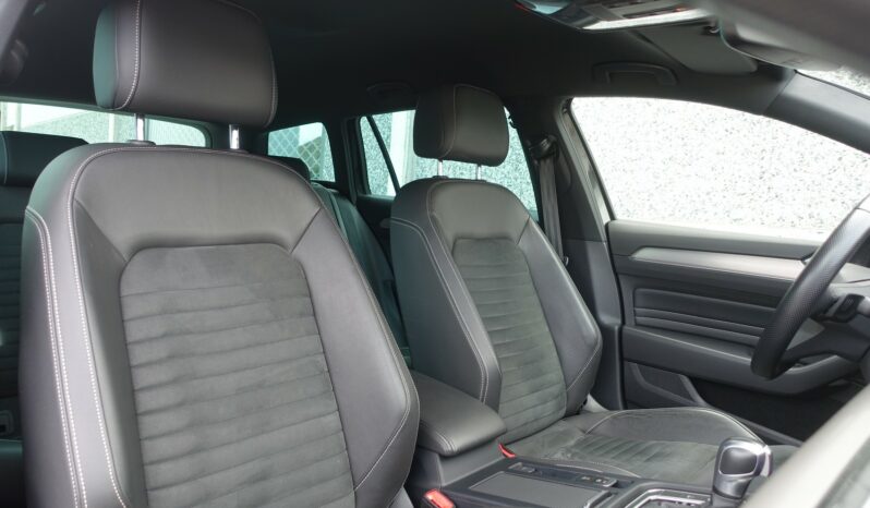 VOLKSWAGEN PASSAT SW 218 CH GTE HYBRIDE RECHARGEABLE DSG complet