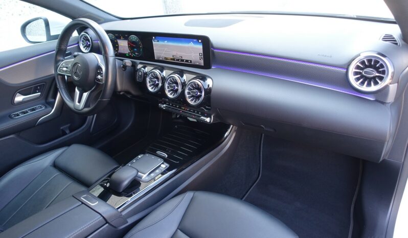 MERCEDES CLASSE A 250 E 8G-DCT 218 CH HYBRIDE RECHARGEABLE complet