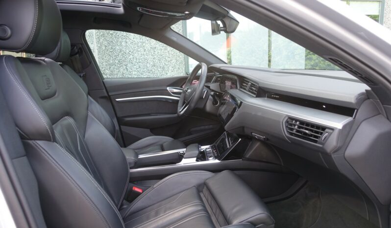 E-TRON 55 SPORTBACK QUATTRO S-TRONIC 408 CH S-LINE complet