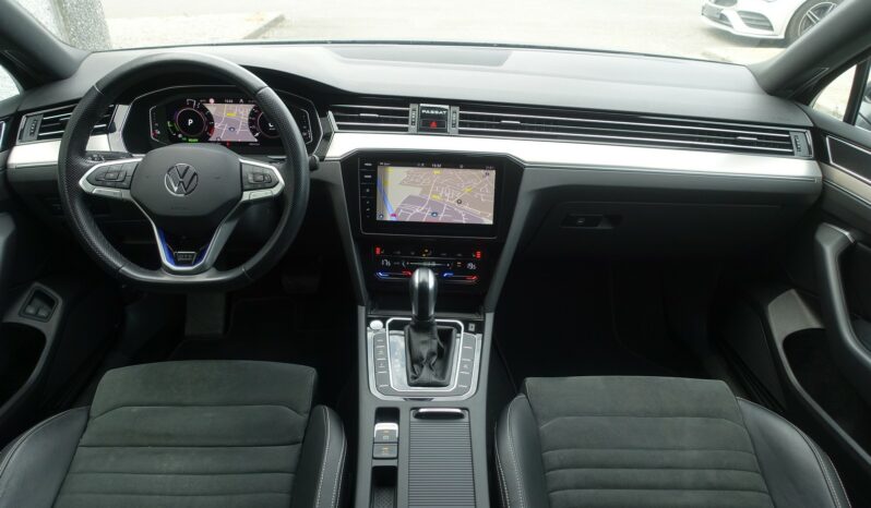 VOLKSWAGEN PASSAT SW 218 CH GTE HYBRIDE RECHARGEABLE DSG complet