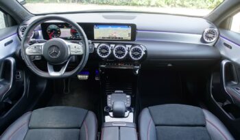 MERCEDES CLASSE A 250 E EQ POWER HYBRIDE 8G-DCT AMG-LINE complet
