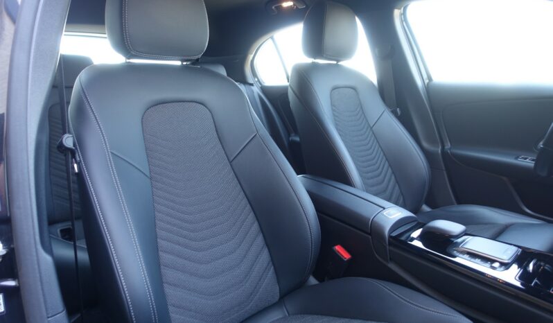 MERCEDES CLASSE A 250 E 8G-DCT 218 CH HYBRIDE RECHARGEABLE complet