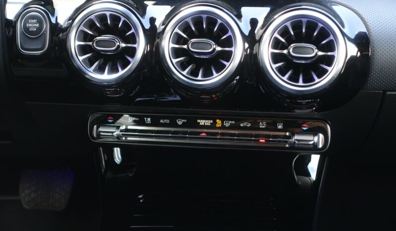 MERCEDES CLASSE A 250 E 8G-DCT 218 CH HYBRIDE RECHARGEABLE complet