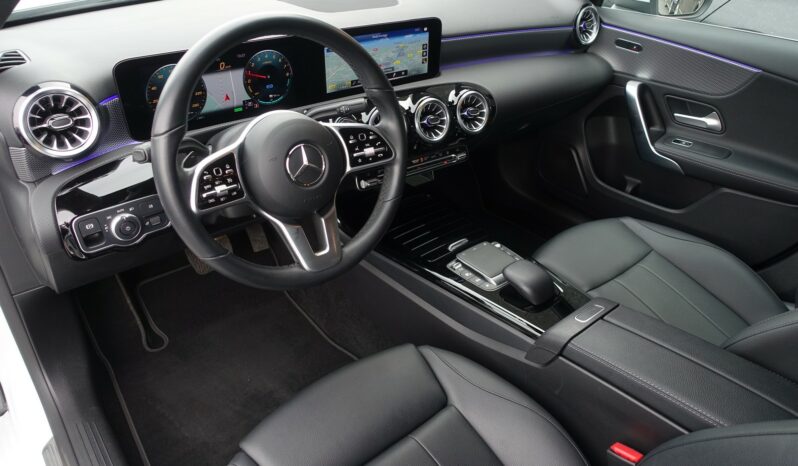MERCEDES CLASSE A 250 E 8G-DCT 218 CH HYBRIDE RECHARGEABLE complet