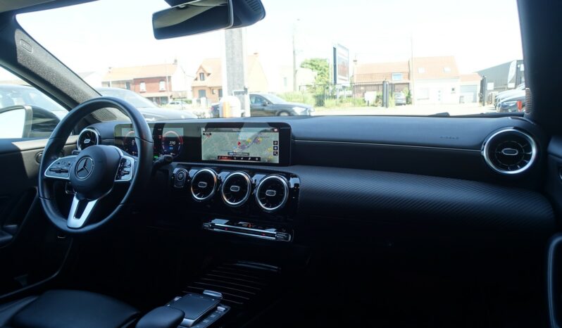 MERCEDES CLASSE A 250 E 8G-DCT 218 CH HYBRIDE RECHARGEABLE complet