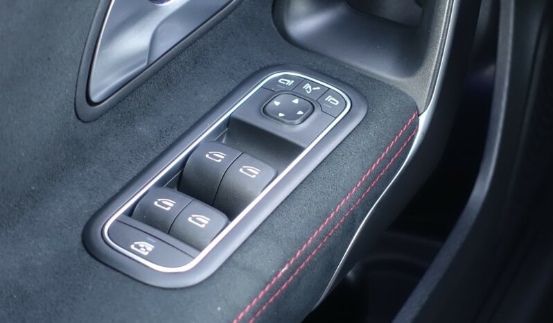 MERCEDES CLASSE A 250 E EQ POWER HYBRIDE 8G-DCT AMG-LINE complet