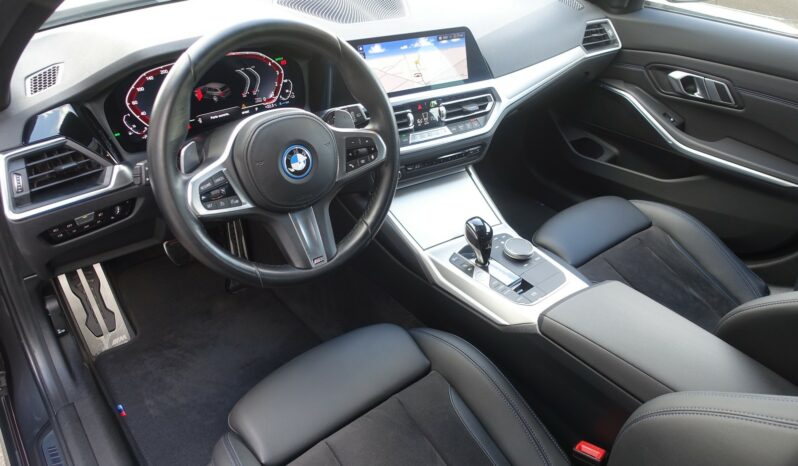 BMW 320 EA HYBRIDE RECHARGEABLE 204 CH PACK M complet