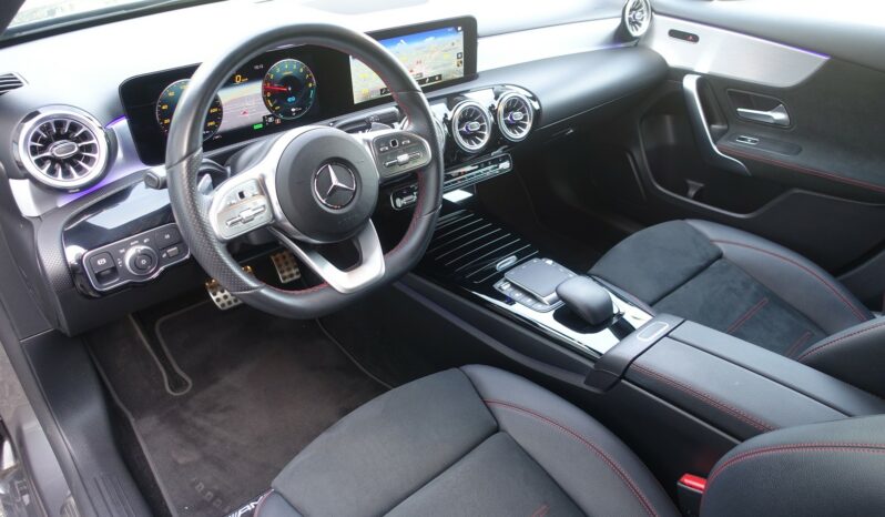 MERCEDES CLASSE A 250 E EQ POWER HYBRIDE 8G-DCT AMG-LINE complet
