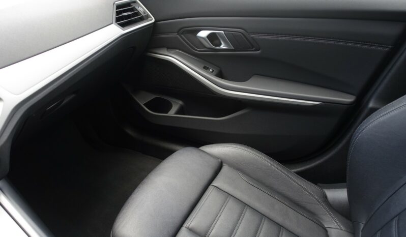 BMW 330 EA TOURING E-DRIVE HYBRIDE RECHARGEABLE BVA 184 CH + 83 KW SERIE 3 complet