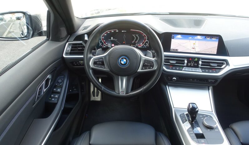BMW 320 EA HYBRIDE RECHARGEABLE 204 CH PACK M complet
