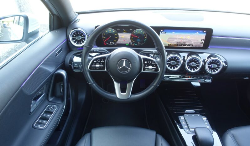 MERCEDES CLASSE A 250 E 8G-DCT 218 CH HYBRIDE RECHARGEABLE complet