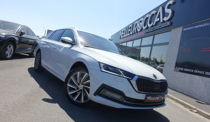 SKODA OCTAVIA COMBI IV DSG6 PHEV HYBRIDE RECHARGEABLE 204 CH ( break ) complet