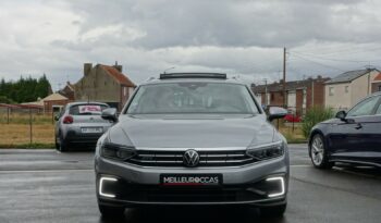 VOLKSWAGEN PASSAT SW 218 CH GTE HYBRIDE RECHARGEABLE DSG complet