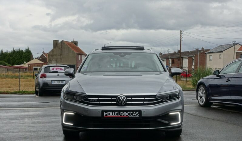 VOLKSWAGEN PASSAT SW 218 CH GTE HYBRIDE RECHARGEABLE DSG complet