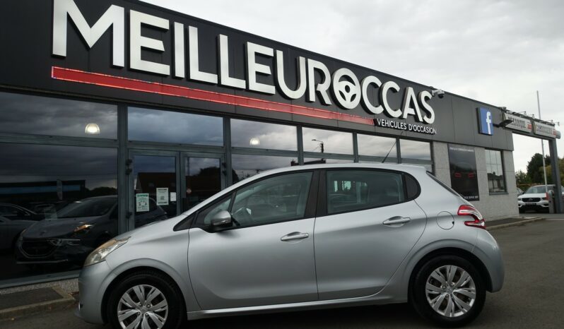 PEUGEOT 208 1.4L HDI 68CH 5 PORTES complet