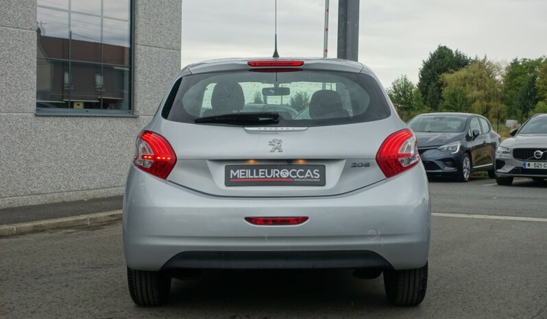 PEUGEOT 208 1.4L HDI 68CH 5 PORTES complet