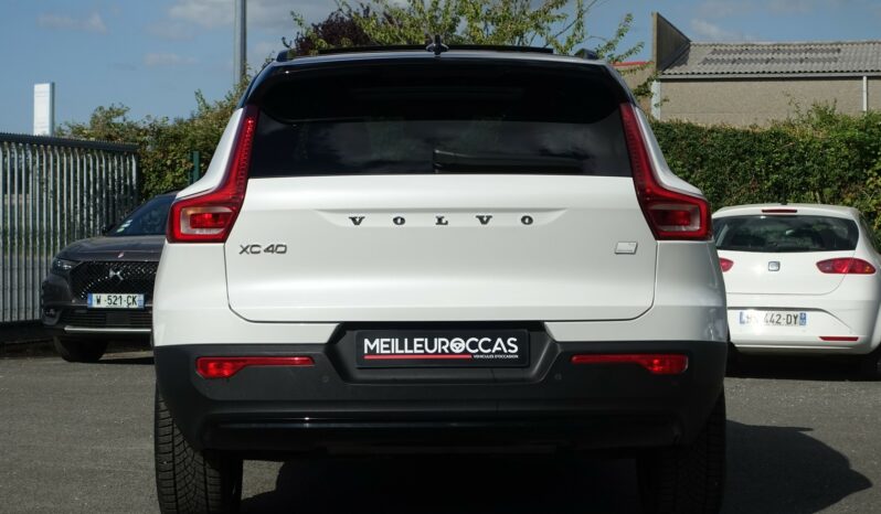 VOLVO XC 40 T4 HYBRIDE RECHARGEABLE GEARTRONIC 211 CH R-DESIGN complet