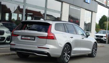VOLVO V 60 T6 AWD GEARTRONIC 340CH HYBRIDE RECHARGEABLE R-DESIGN complet
