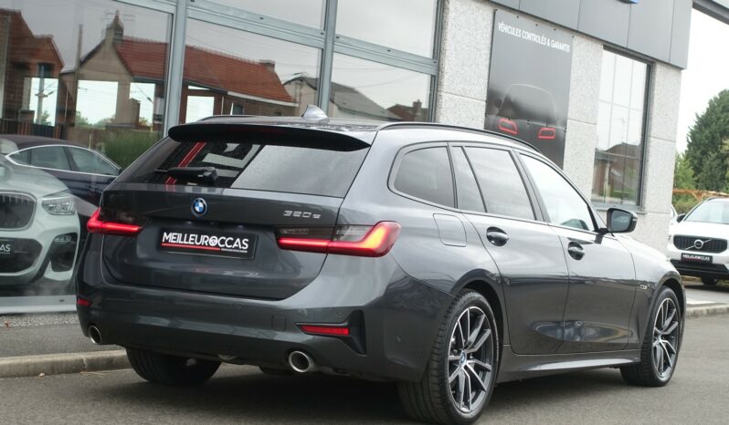 BMW 320 E TOURING HYBRIDE RECHARGEABLE 204 CH complet