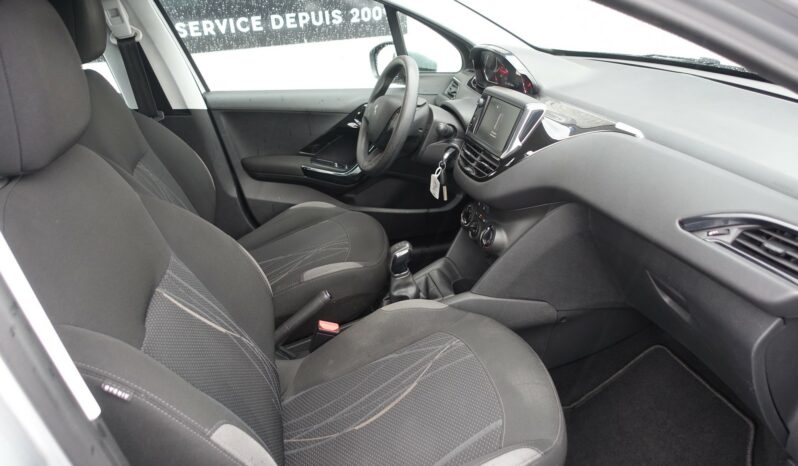 PEUGEOT 208 1.4L HDI 68CH 5 PORTES complet