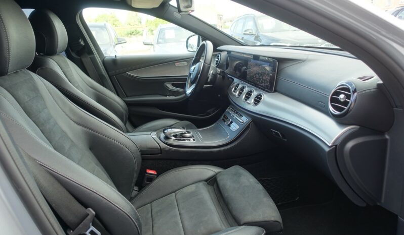 MERCEDES CLASSE E 300DE BREAK 9G-TRONIC 306 CH HYBRIDE EQ POWER ( Diesel + élec )  AMG-LINE complet