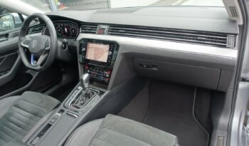 VOLKSWAGEN PASSAT SW 218 CH GTE HYBRIDE RECHARGEABLE DSG complet