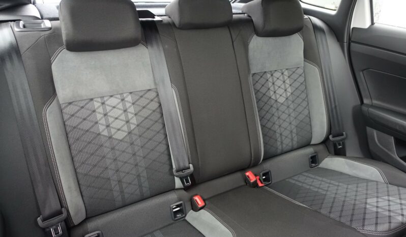 VOLKSWAGEN TAIGO TSI DSG 150CH  R-LINE complet