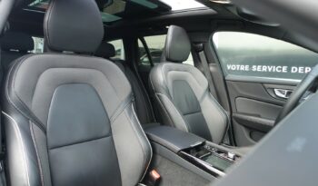 VOLVO V 60 T6 AWD GEARTRONIC 340CH HYBRIDE RECHARGEABLE R-DESIGN complet
