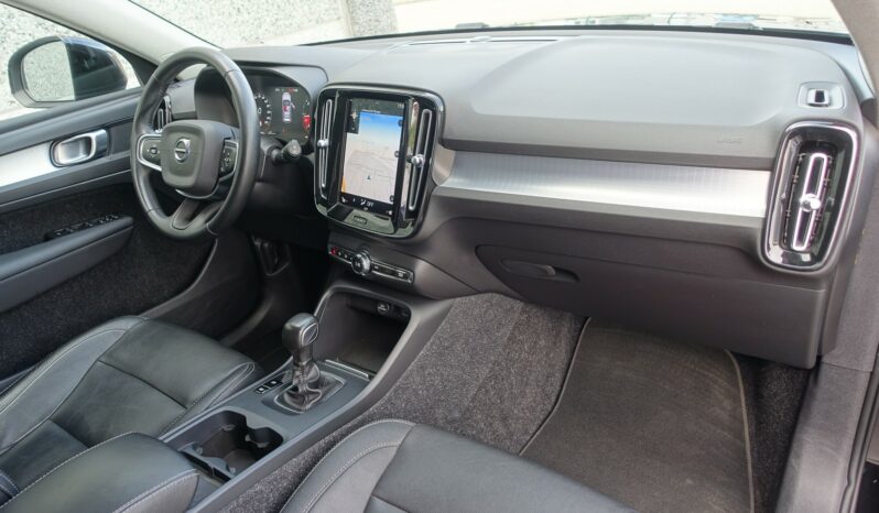 VOLVO XC40 D3 150 CH MOMENTUM complet