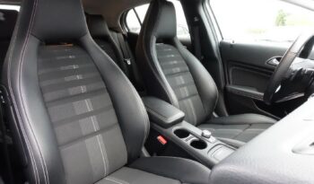 MERCEDES CLASSE GLA 180 7G-DCT complet